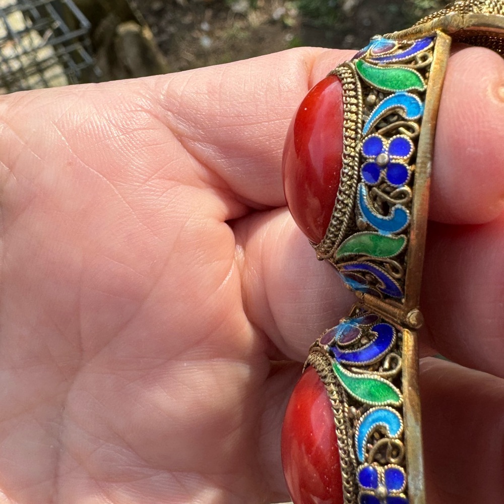 Early 19 century Chinese export piece. Filigree silver enamel and coral. - Picture 10 of 17